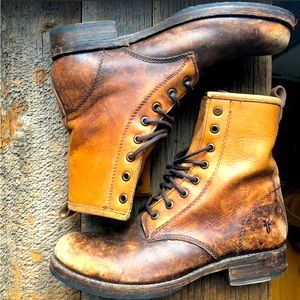 OFFER 🍄 FRYE Veronica Distressed Combat Boot